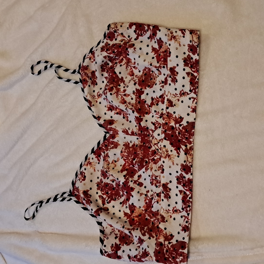 Sz L  Leith Crop top